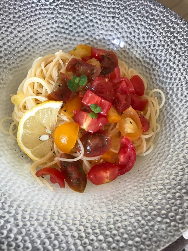 7月ミニトマトとバランカの冷製パスタ