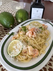エビとレモンのクリームパスタ